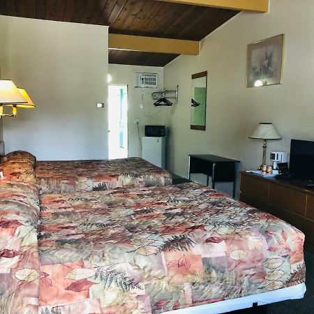 Polson Park Motel เวอร์นอน ภายนอก รูปภาพ
