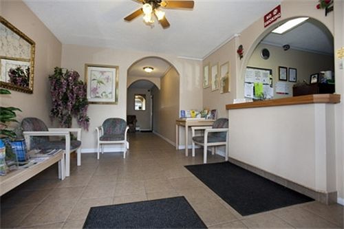 Polson Park Motel เวอร์นอน ภายนอก รูปภาพ